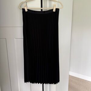 Jade Melody Tam Pleated Black Midi Skirt a line
